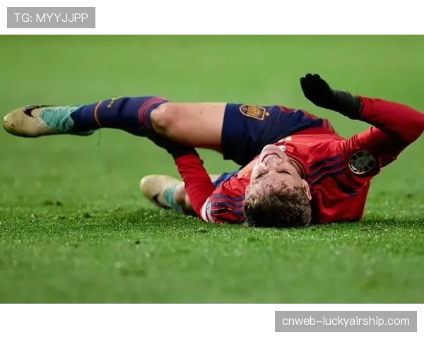 巴萨官方：加维右膝前交叉韧带修复成功，预计恢复期8-9个月